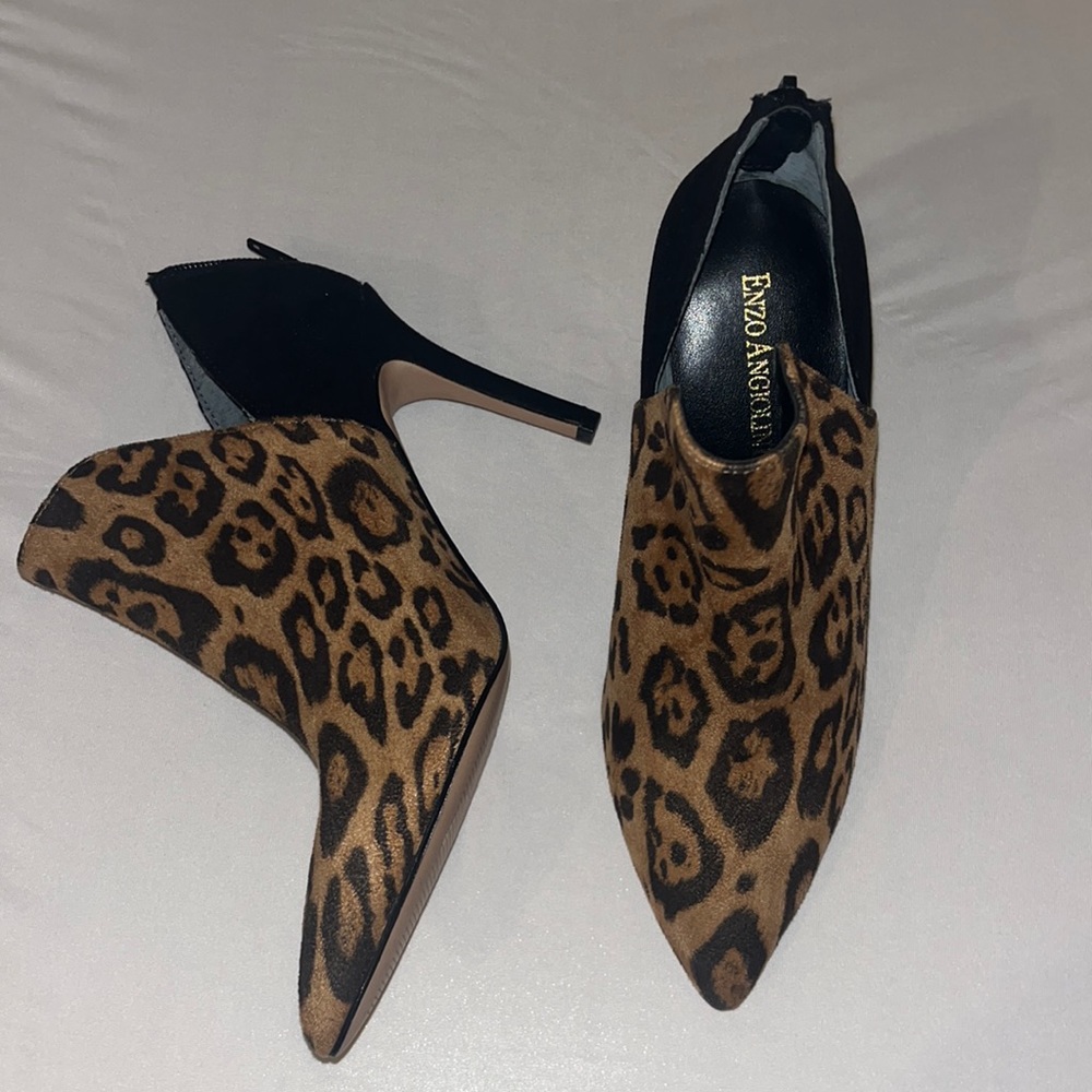 Enzo Angiolini EP-Reatha leopard print booties size 5.5